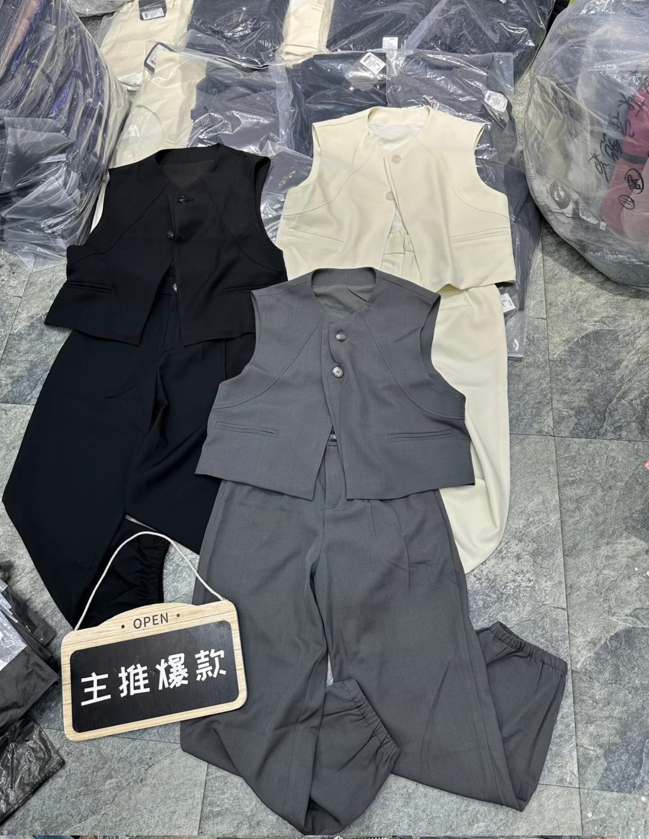 俩件套马甲加休闲裤套装纯色大方简约中性风帅气时尚潮流春夏季女