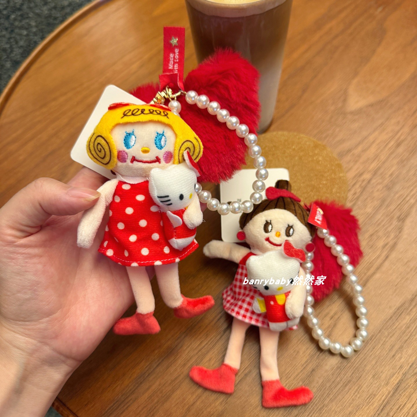 日系可爱卷发女孩kitty毛绒公仔玩偶挂件珍珠链包挂钥匙扣