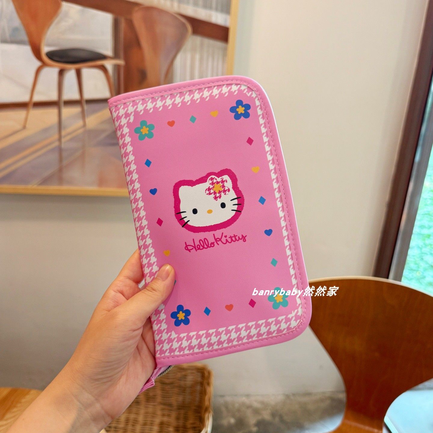 日系可爱kitty旅行便携证件收纳包护照包卡包机票夹钱包