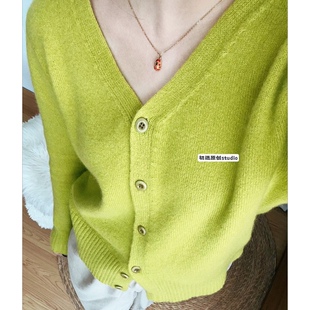 初遇100羊毛V领小开衫 绿色粉色百搭显瘦显白女 柔软羊绒触感羊毛衫