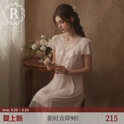 宫廷风甜美公主蕾丝短睡裙