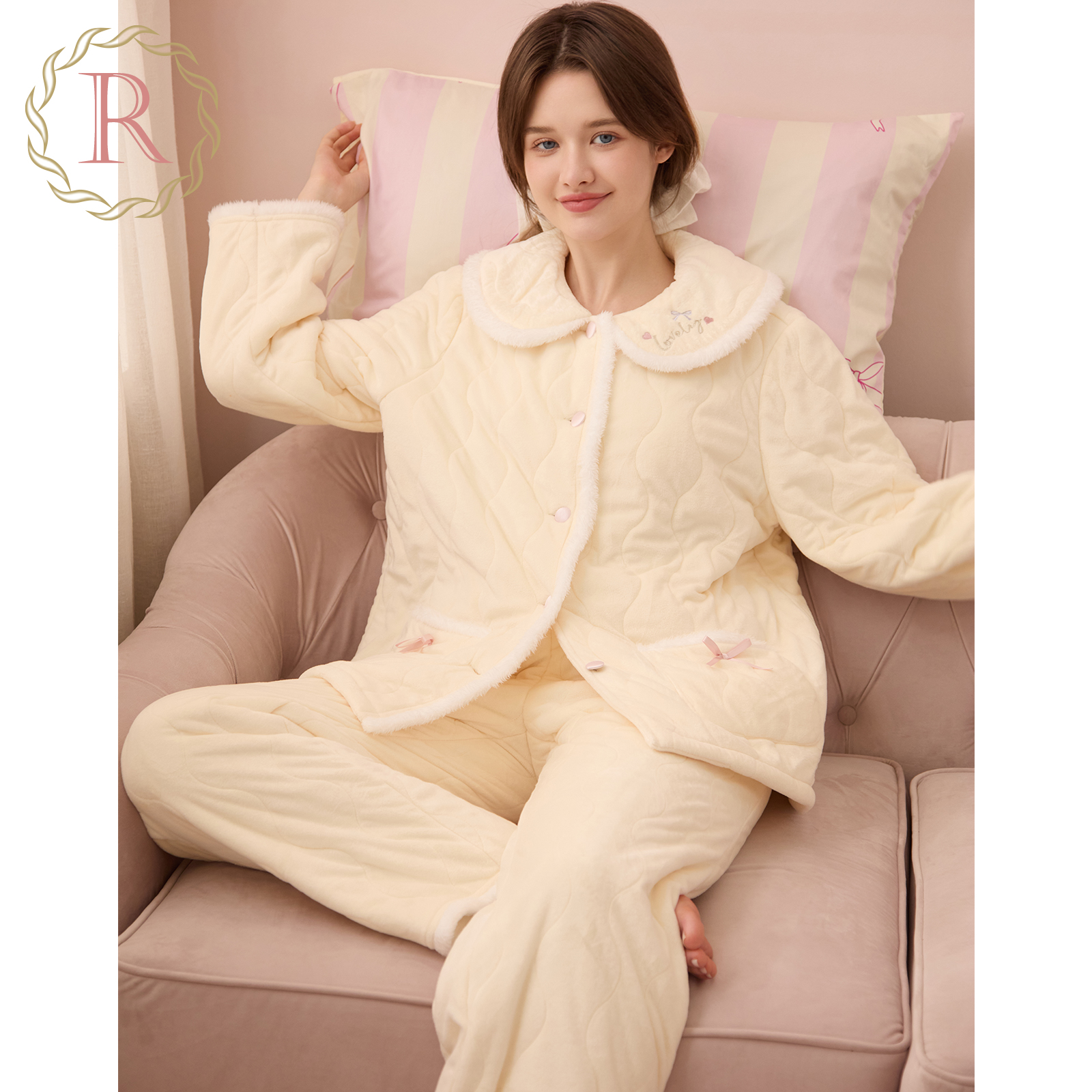 RoseTree日系甜美毛绒娃娃领套装