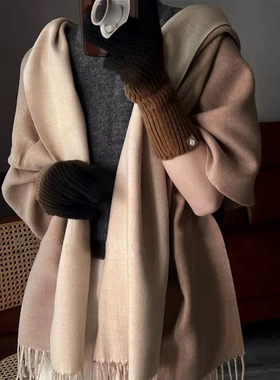围巾女款2025新款冬披肩女生粉色蓝色时尚洋气高档围巾韩系氛围感