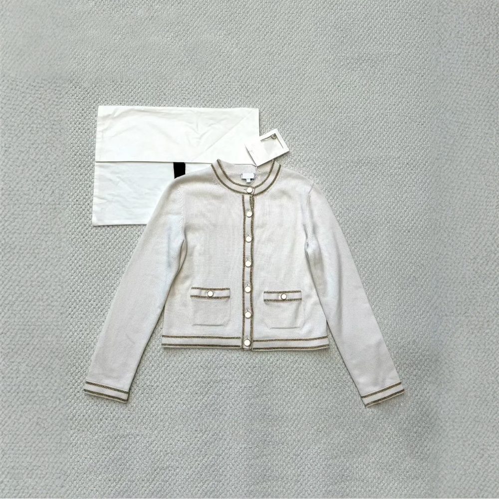 南油高定26C早春小香风双C山茶花撞色条纹圆领包边显瘦百搭女上衣