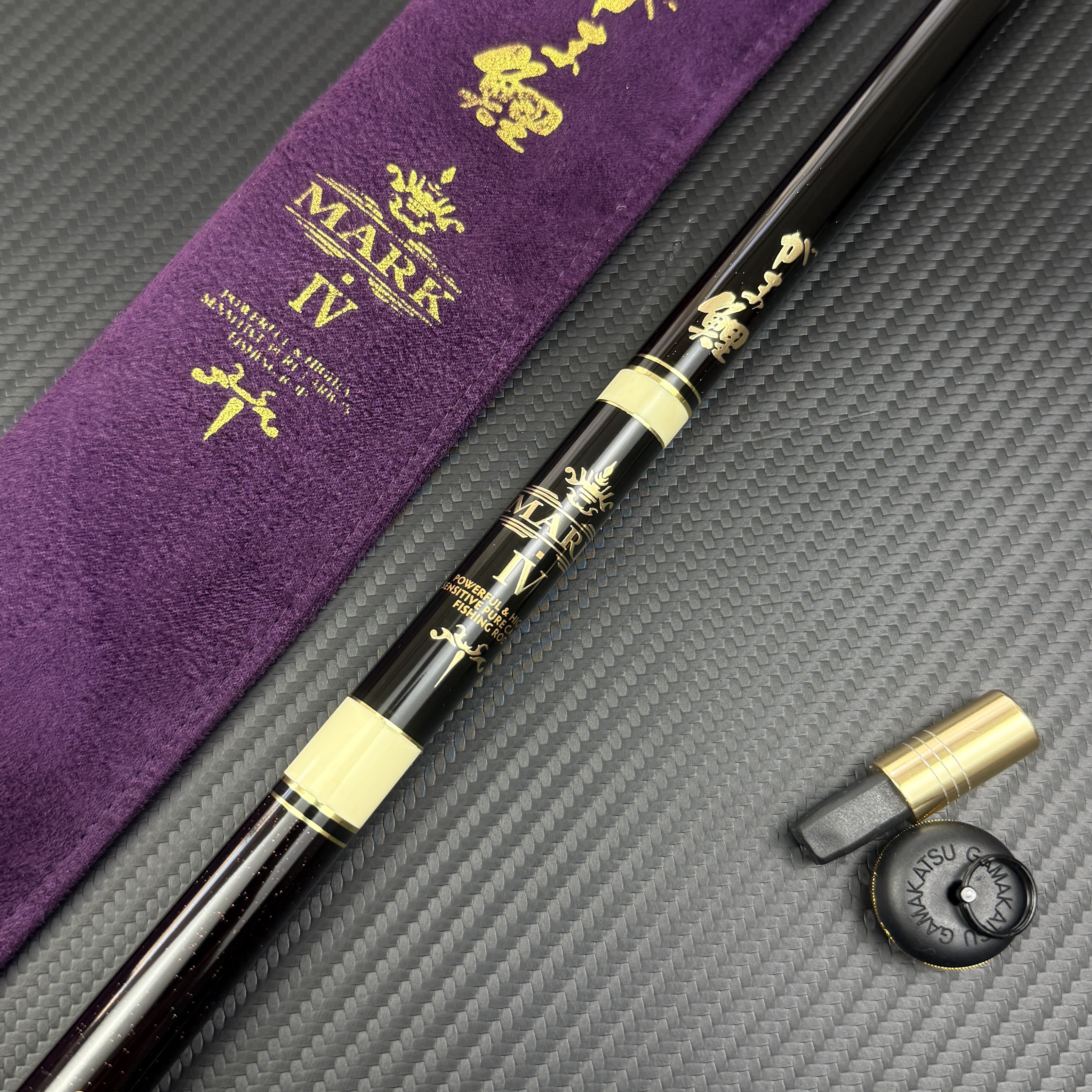 东丽进口碳布伽马卡兹四代白四3H鱼竿GAMAKTSU台钓竞技黑坑偷驴