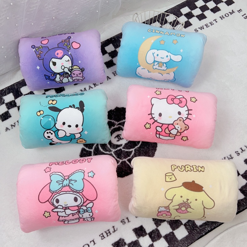 可爱动漫暖手捂抱枕办公室午睡枕