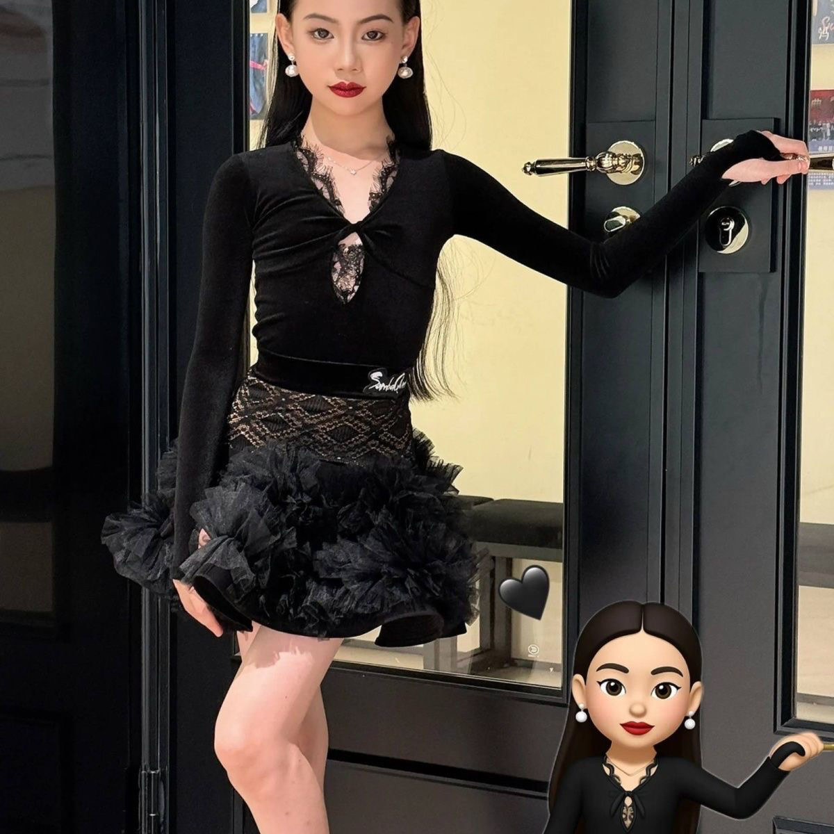 SQ舞服少儿拉丁舞秋冬黑色蕾丝长袖丝绒蓬蓬裙大摆分体练习服