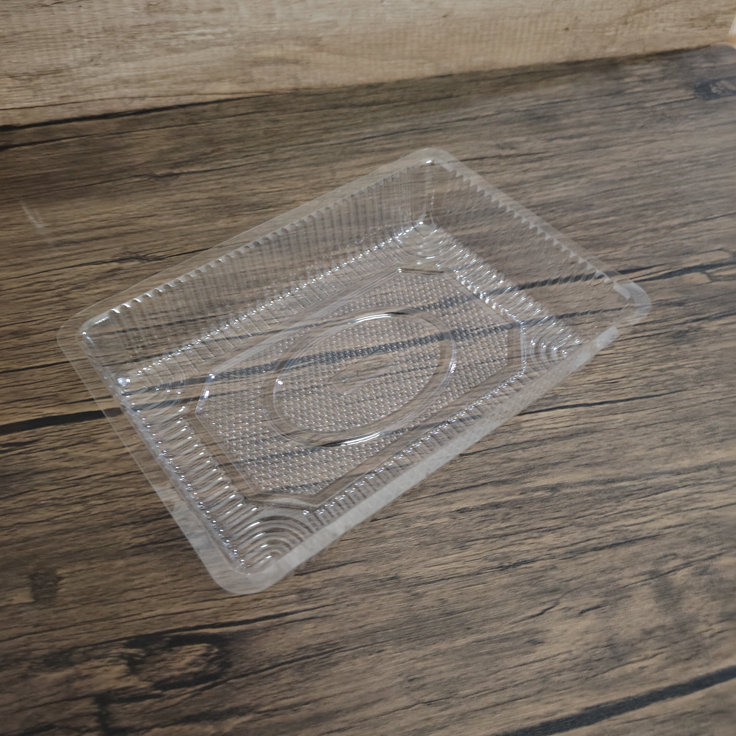 长方形透明吸塑内托排包餐包面包托蛋卷包装底托食品托盒蛋糕内盒