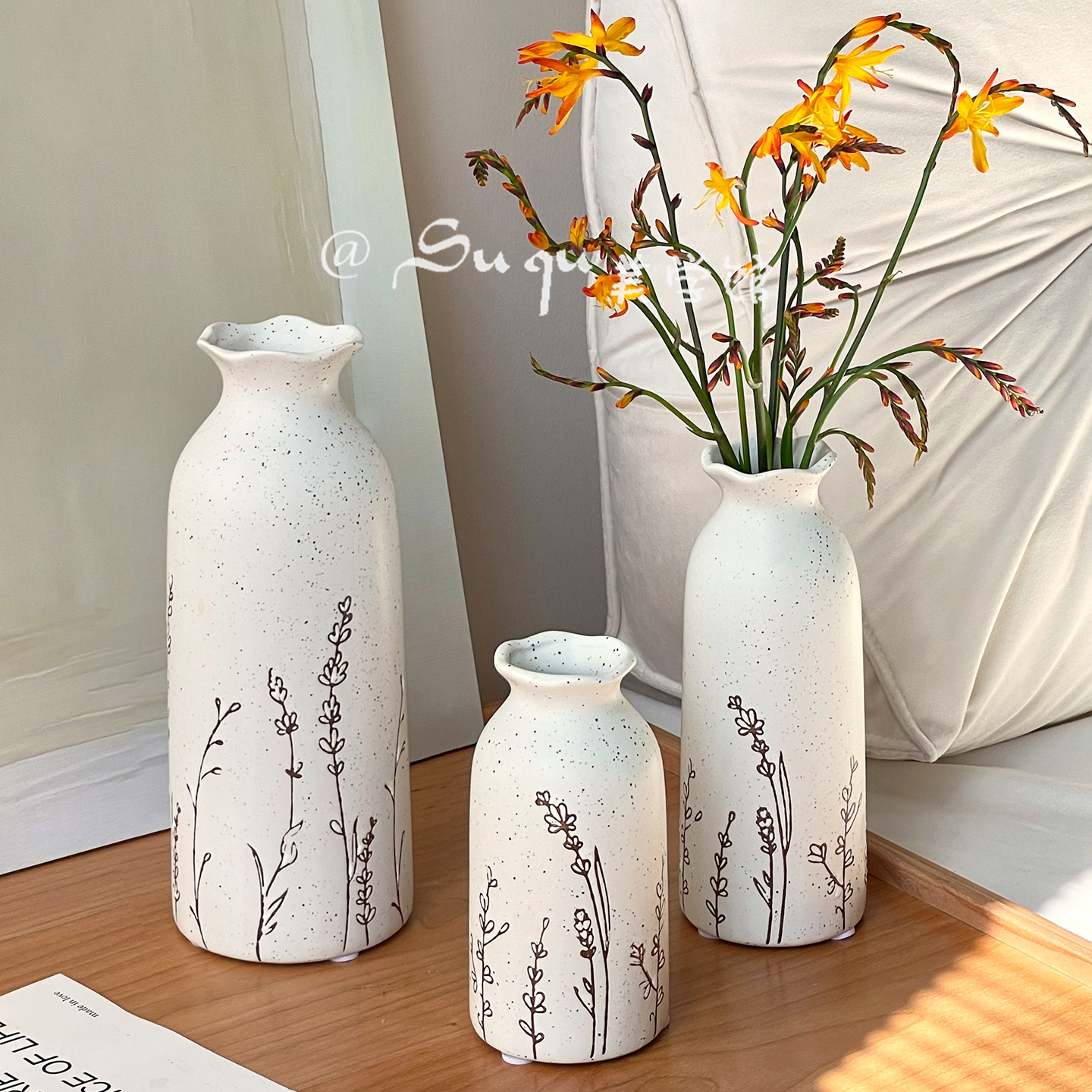 北欧简约陶瓷花瓶创意水养插花器