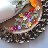 韩国进口ins流行三瓣人造珍珠树脂小花手工diy儿童饰品边夹配件