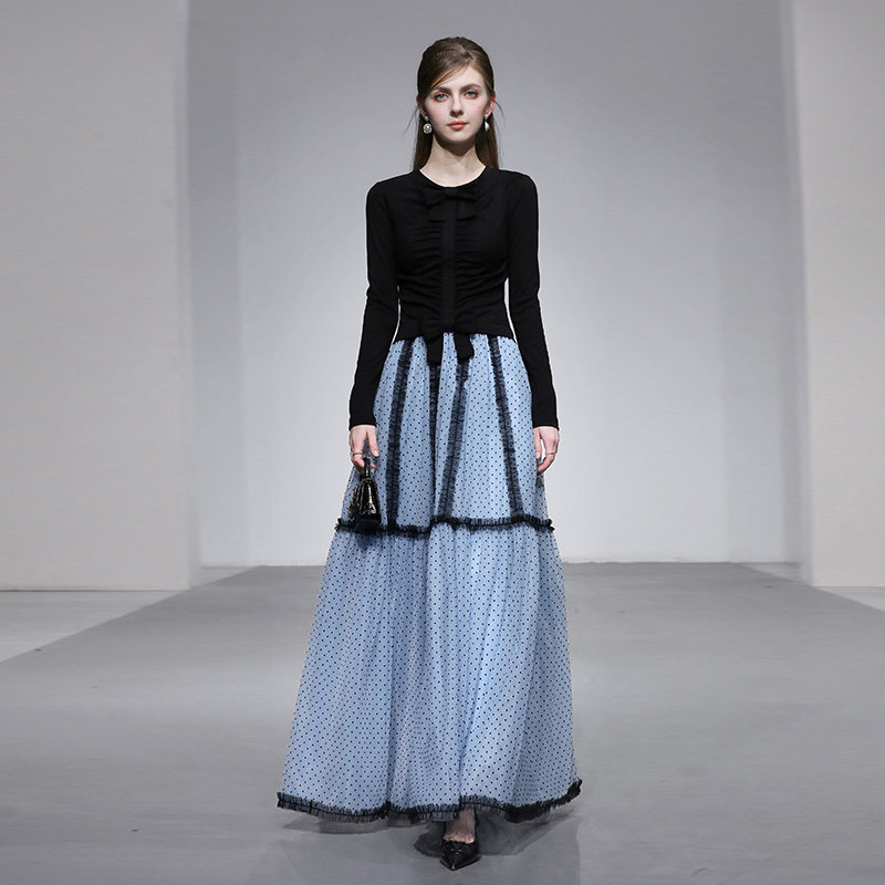 2026春新款圆领蝴蝶结褶皱针织上衣+高腰A字波点植绒网纱半裙套装