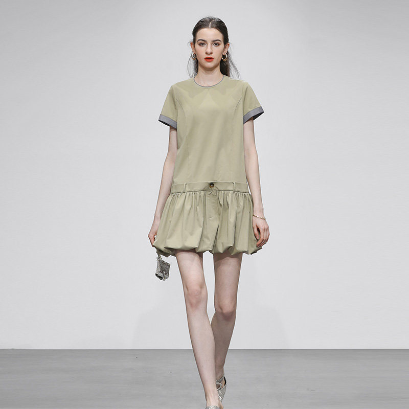 2026夏季新款时尚休闲工装风减龄撞色短袖裙子宽松短款连衣裙女装