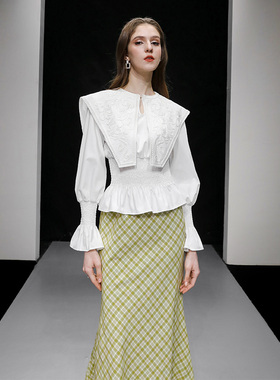 2025秋季新款气质白色绣花灯笼袖上衣绿色格纹长裙裙子套装潮