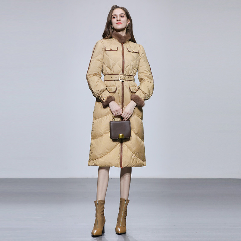 2025冬季新款时尚气质立领兔毛撞色拼接系带收腰中长款羽绒外套