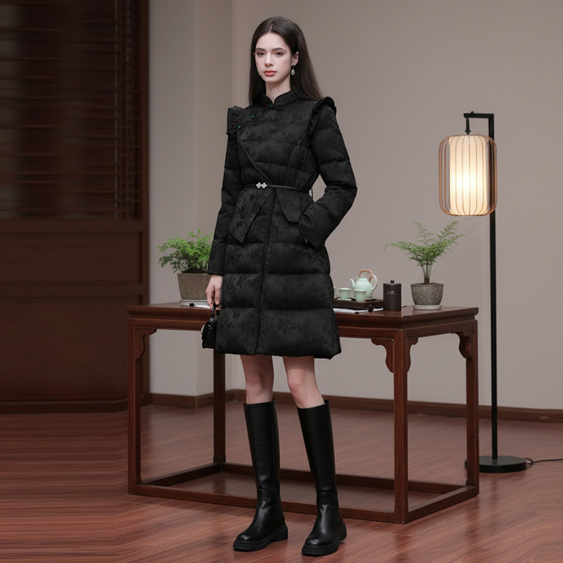 2025年冬季新款新中式立领长袖收腰不规则设计A字提花羽绒服外套