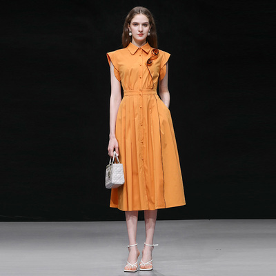 2025夏季新款气质设计感立体花撞黑色收腰大摆百褶衬衣连衣裙