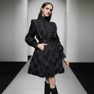 重工钉珠大摆短款 2025冬季 飞飞袖 女装 甜美立领轻奢羽绒服 新款