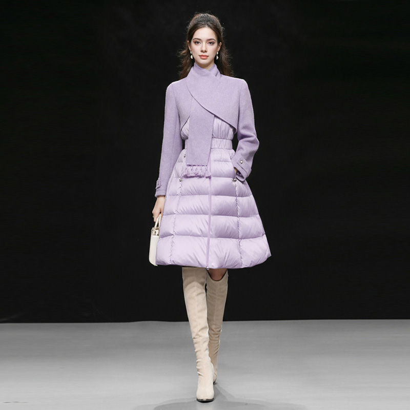 2025冬季新款时尚气质不规则拼接围脖设计收腰A字羽绒服90白鸭绒