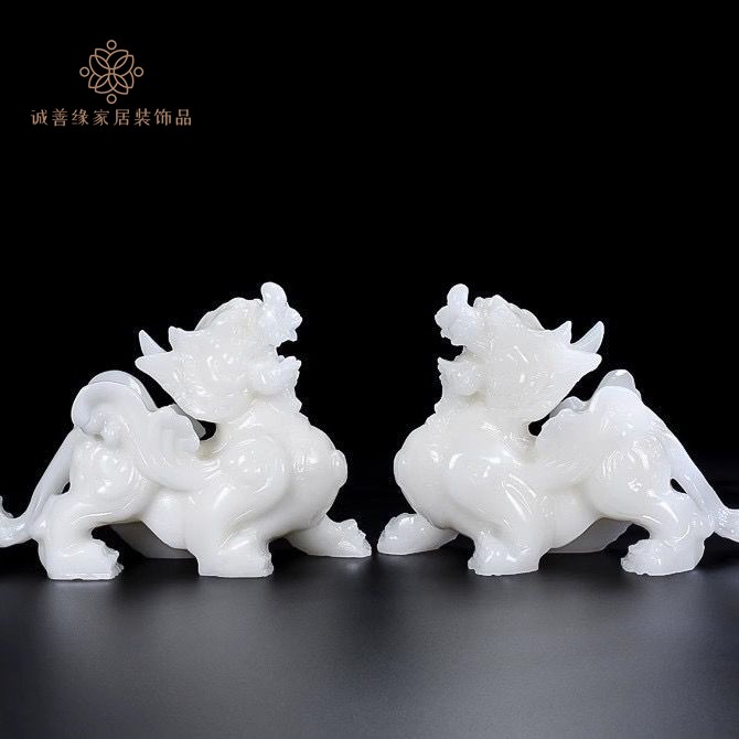 天然白玉招财镇宅貔貅摆件一对