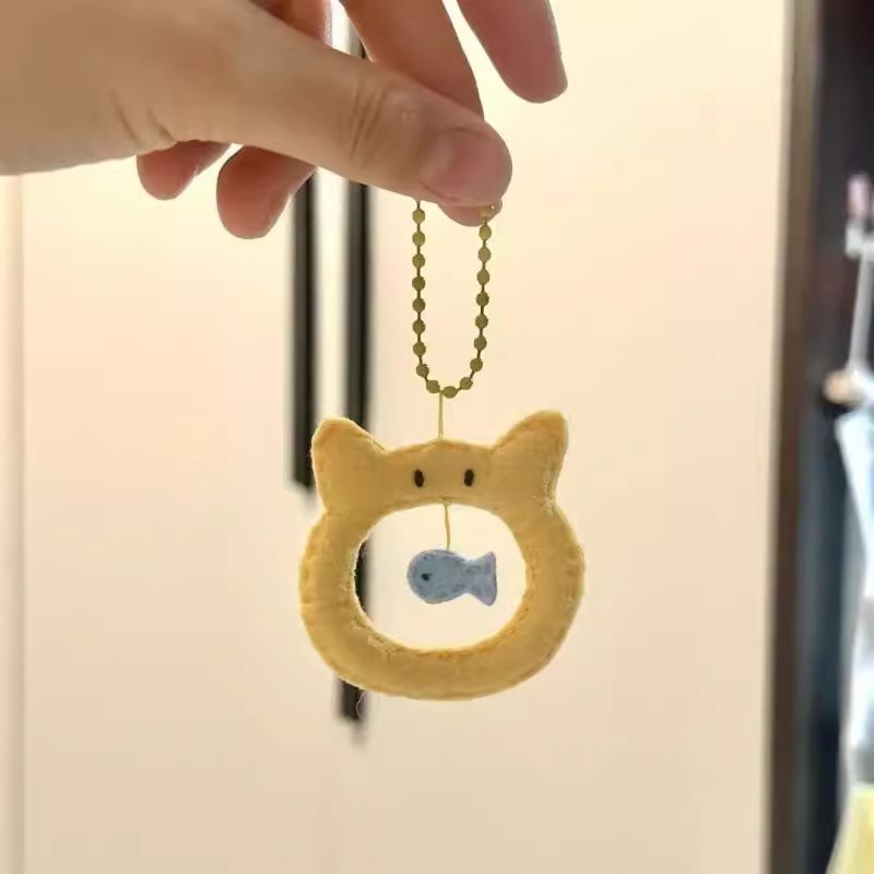 新款小猫吃小鱼不织布挂件材料包高颜值挂件礼物手机挂件k