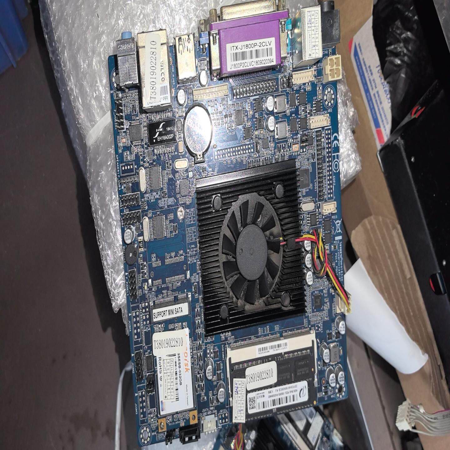 议价拆机J1800主板 17X17三张有一张少个内存【议价】