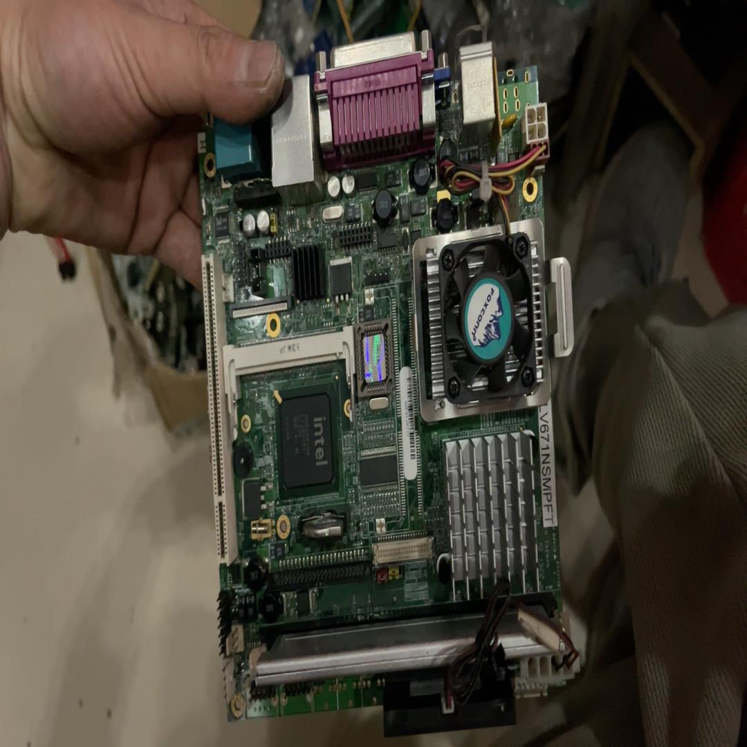 【议价】一块嵌入式MiniITX主板型号是LV-671LV671