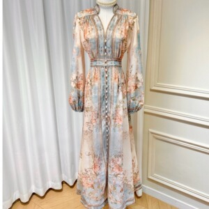 复古印花显气质V领单排扣泡泡袖收腰开叉长裙真丝桑蚕丝连衣裙女