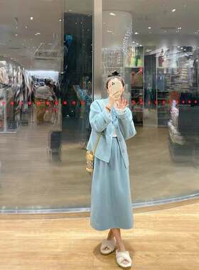 2026年新款女套装温柔风秋冬装名媛小个子洋气蓝色半身裙子两件套