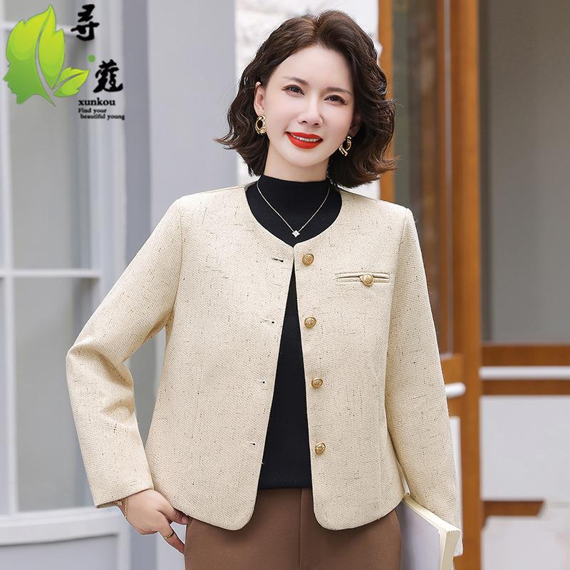 2025年女装大码妈妈装外套短款小个子女装中老年衣服40-50-60岁秋