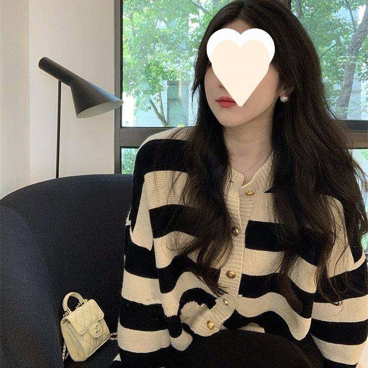 条纹圆领毛衣女秋冬季新款小众设计感上衣慵懒风时尚短款针织开衫,女装/女士精品,毛衣,淘宝优惠券,粉丝福利购,淘宝优惠卷