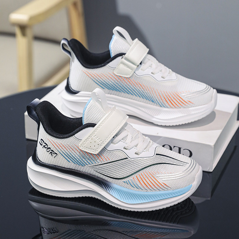 儿童跑步鞋网面透气2026春秋小男孩轻便防滑小学生运动鞋男童鞋子