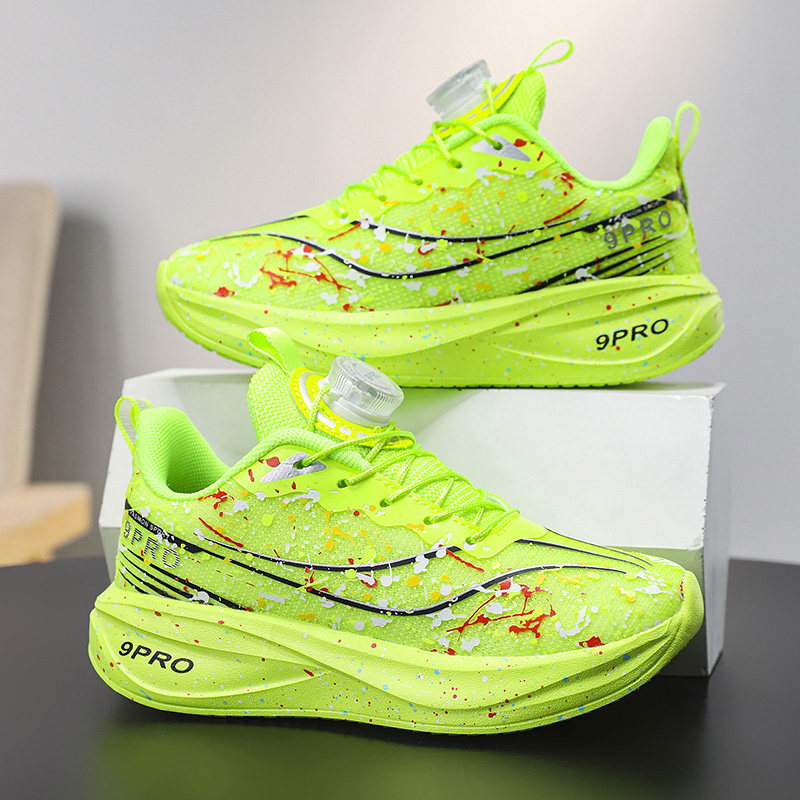 儿童运动鞋男童2026新款秋季轻便透气减震超轻旋转纽扣跑步鞋男孩