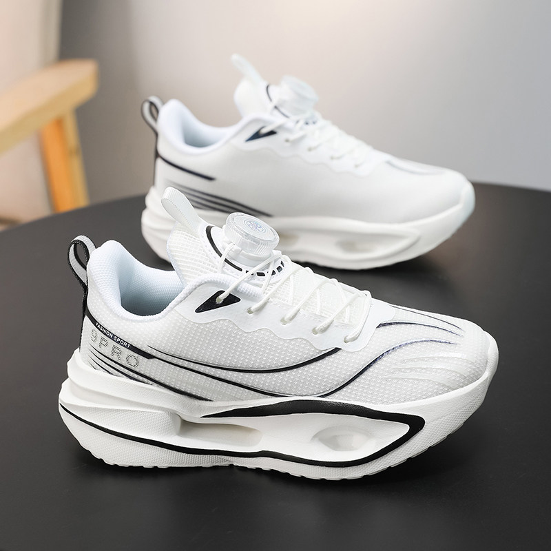 女童鞋子2026新款春秋透气网面儿童软底减震跑步鞋男孩运动鞋白色