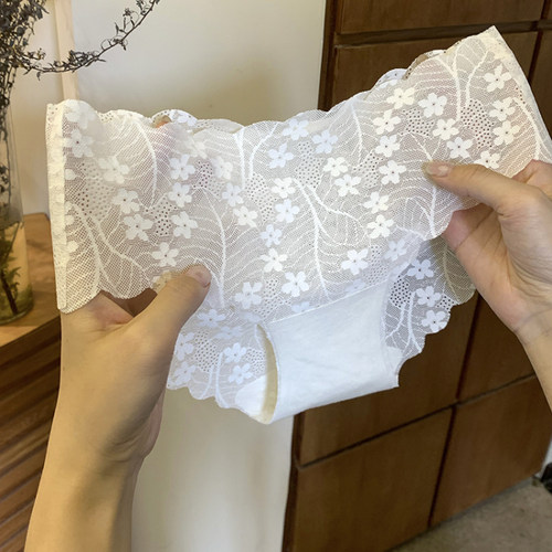 2025新款夏无痕舒适轻薄速干提花蕾丝性感内裤女裆纯棉低腰半包臀