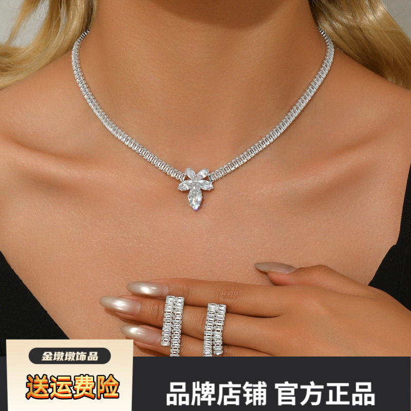 奢华锆石新娘项链耳钉铜锆套装轻