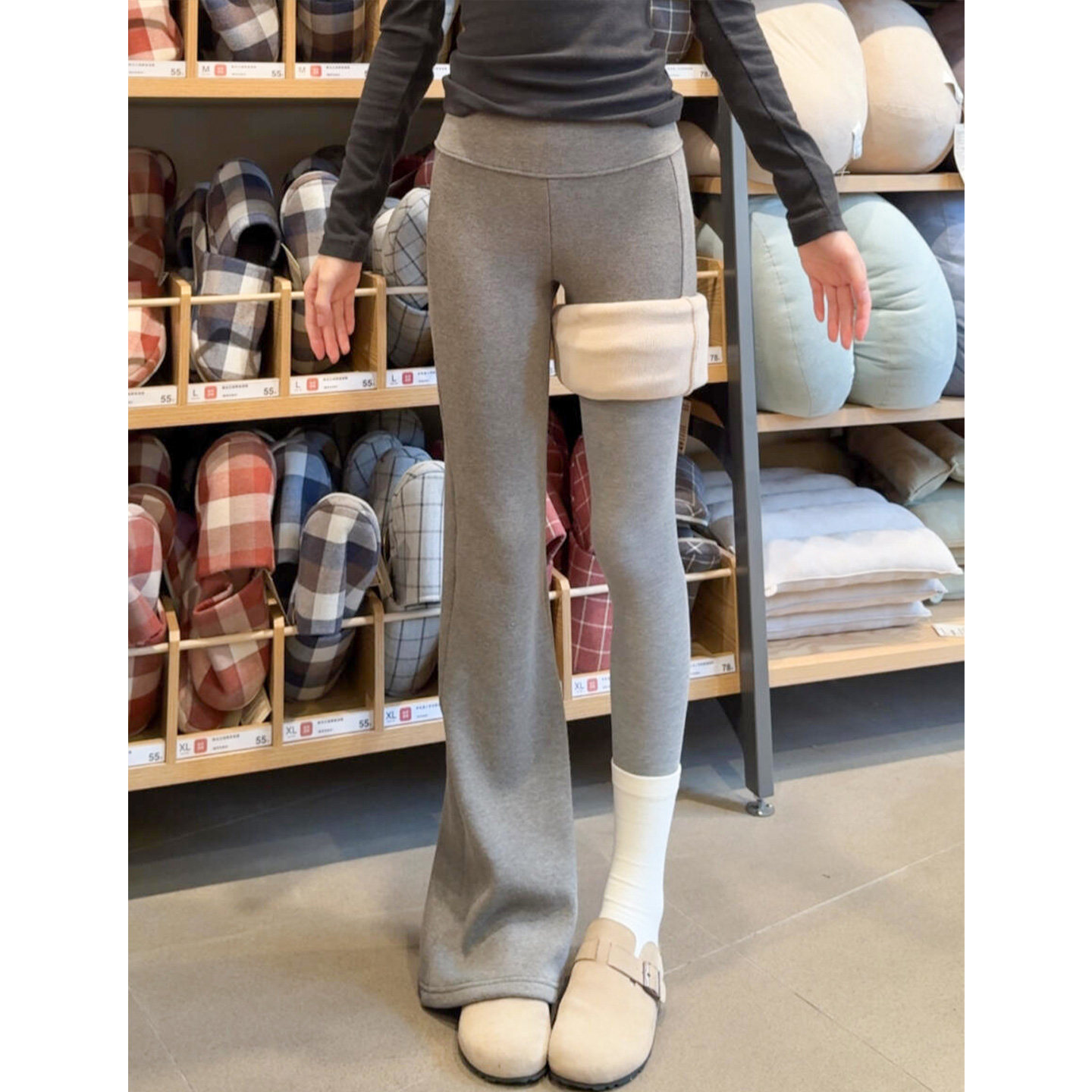 灰色美式运动微喇裤女秋冬季加绒修身显瘦卫裤辣妹打底糯米喇叭裤