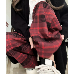 红色加绒格子裤女秋冬季高腰垂感休闲窄版拖地裤慵懒风直筒阔腿裤