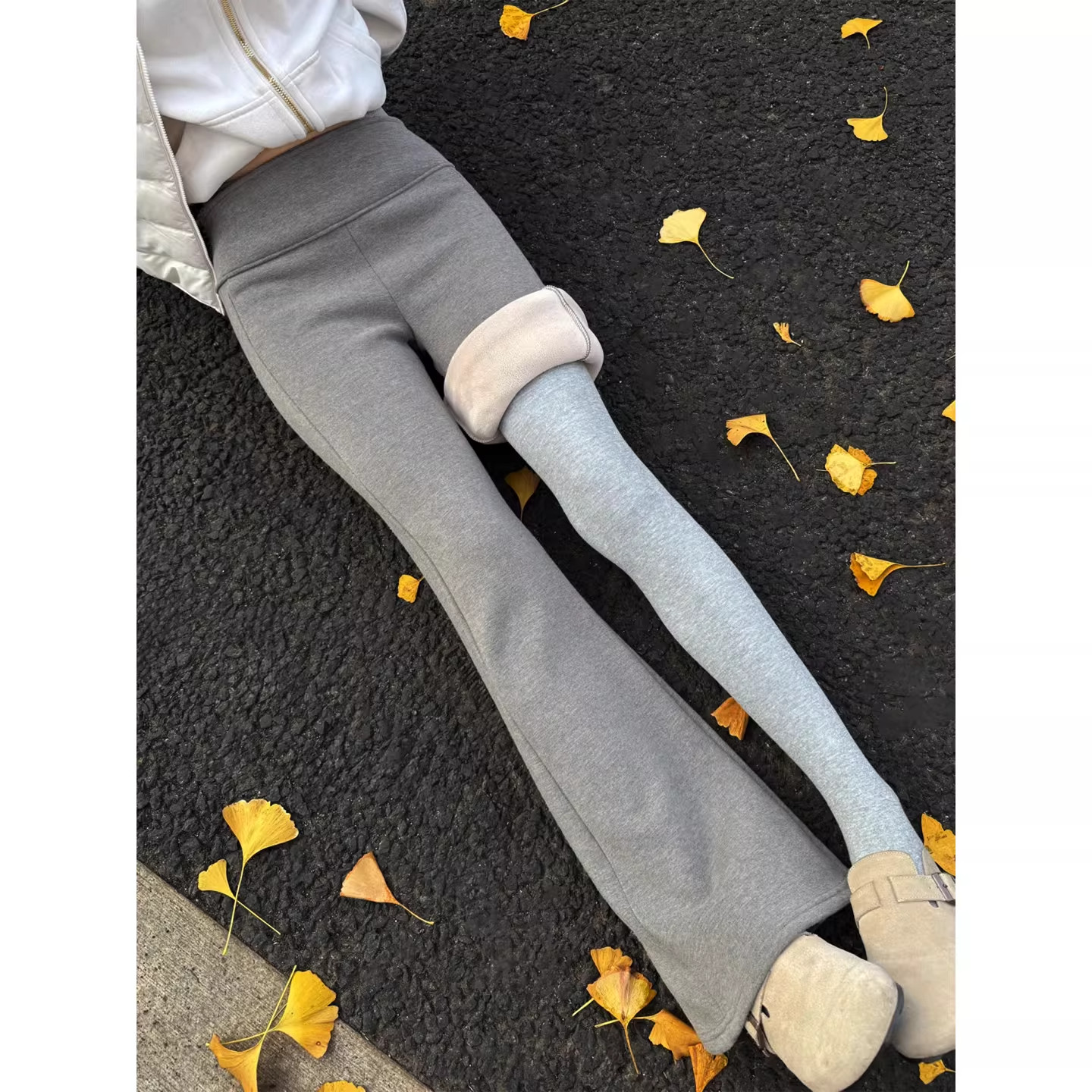 加绒美式低腰微喇休闲裤女秋冬新款修身显瘦瑜伽运动喇叭马蹄卫裤