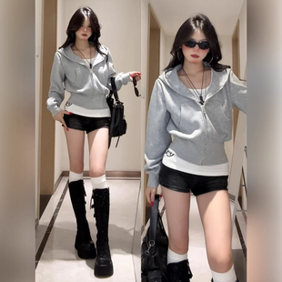 灰色短款卫衣外套女秋冬季韩系拉链连帽加绒内搭开衫穿搭修身上衣