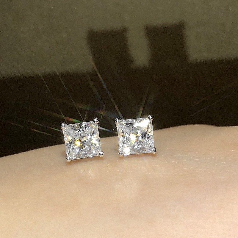 PT950铂金莫桑钻公主方四爪仿真钻石简约情侣潮男潮女耳钉纯银潮