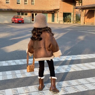 2025冬新款女童慵懒风加厚保暖加绒皮大衣皮毛一体麂皮绒外套儿童