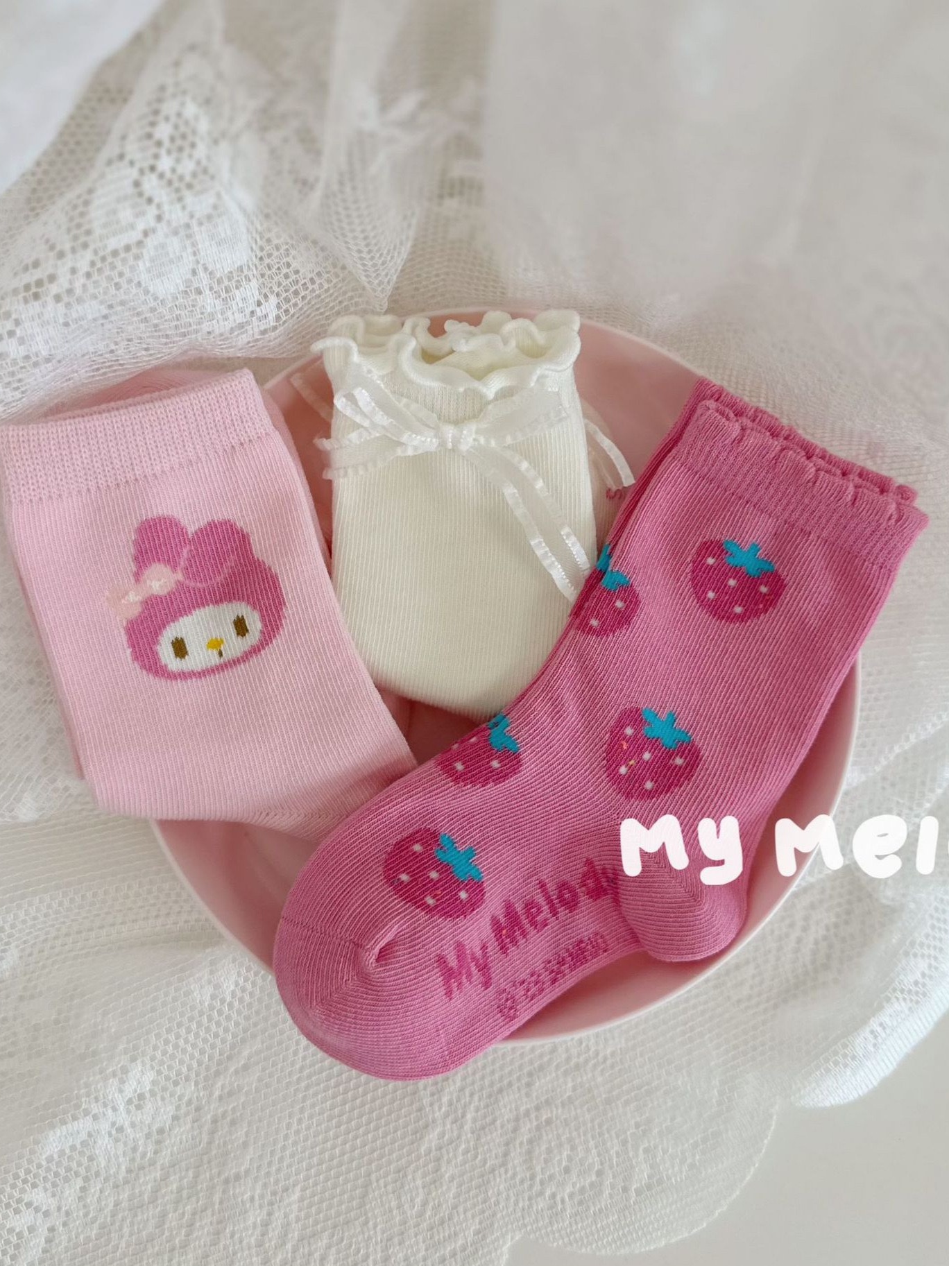 伊卡兔7152儿童袜子2024秋款新款三丽鸥美乐蒂草莓蝴蝶结公主袜