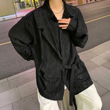 黑色
