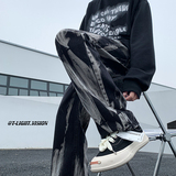 黑色