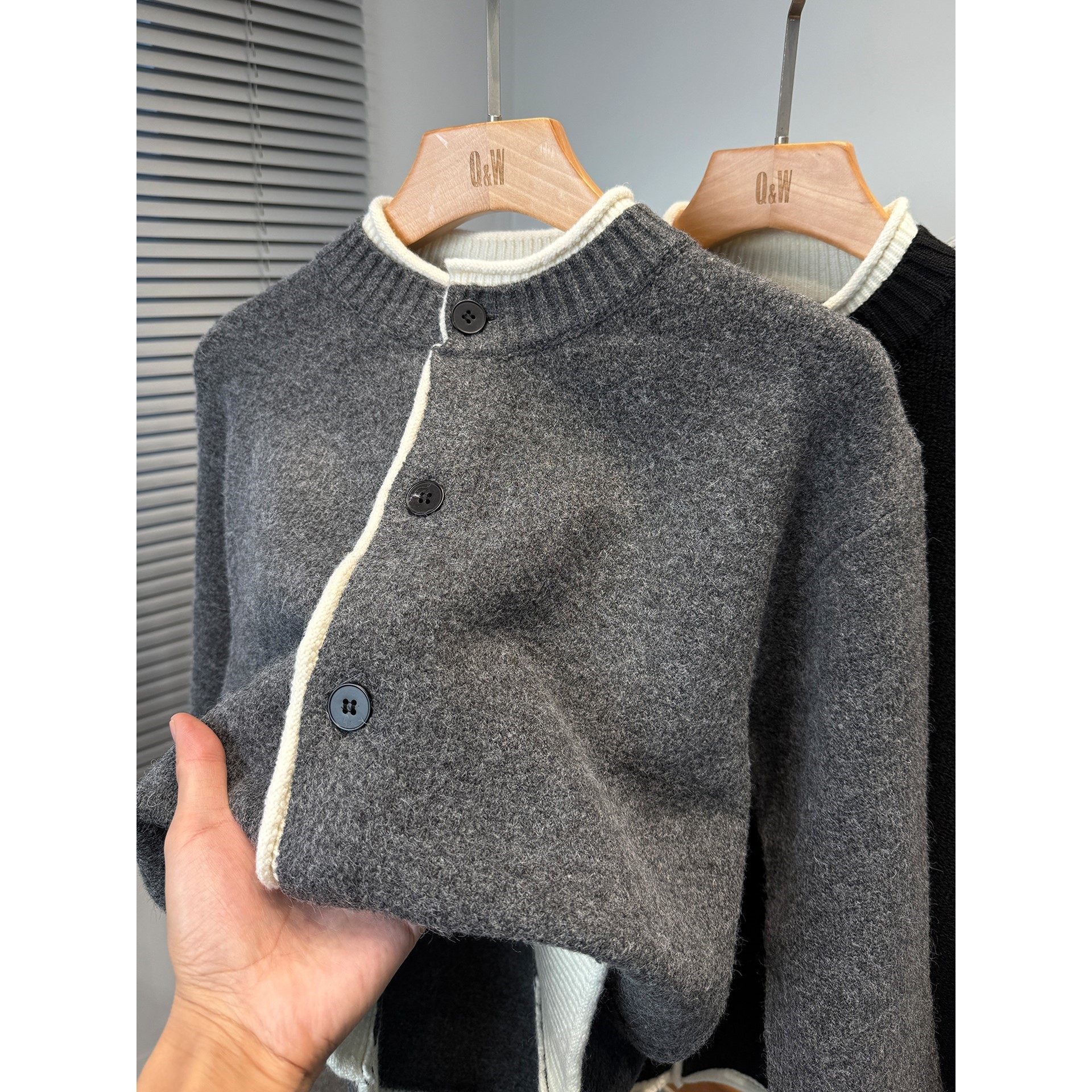 休闲拼色假两件外搭开衫男2025新款秋冬季加厚针织外套男装圆领潮