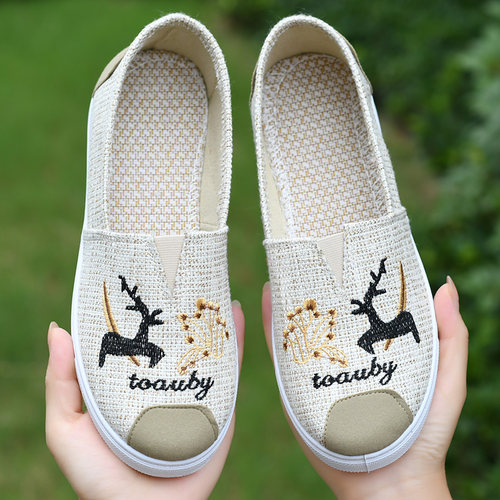 春秋老北京布鞋女新款轻便防滑中老年妈妈鞋舒适百搭女士休闲单鞋