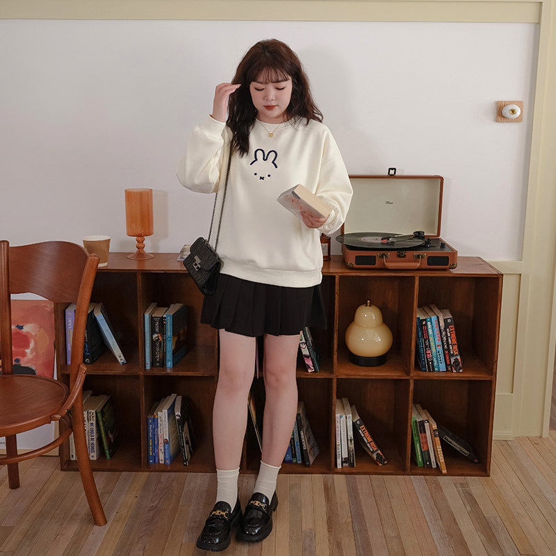 LAN RUOSHUI 플러스 사이즈 여성 게으른 스타일 느슨한 토끼 자수 스웨터 봄 새로운 슬리밍 지방 MM 세련된 탑