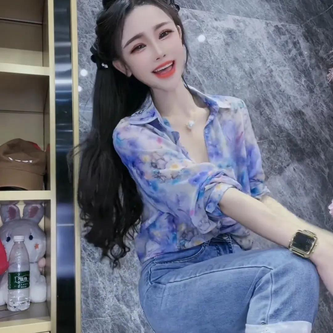 港风时髦复古撞色碎花印花长袖衬衫女2025下新款精致小清新上衣潮