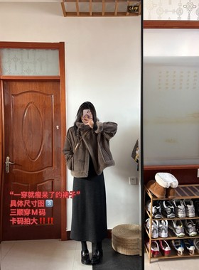 运补6-10 New～「经典款！山羊绒的～深灰色小A字裙 一穿就瘦呆了