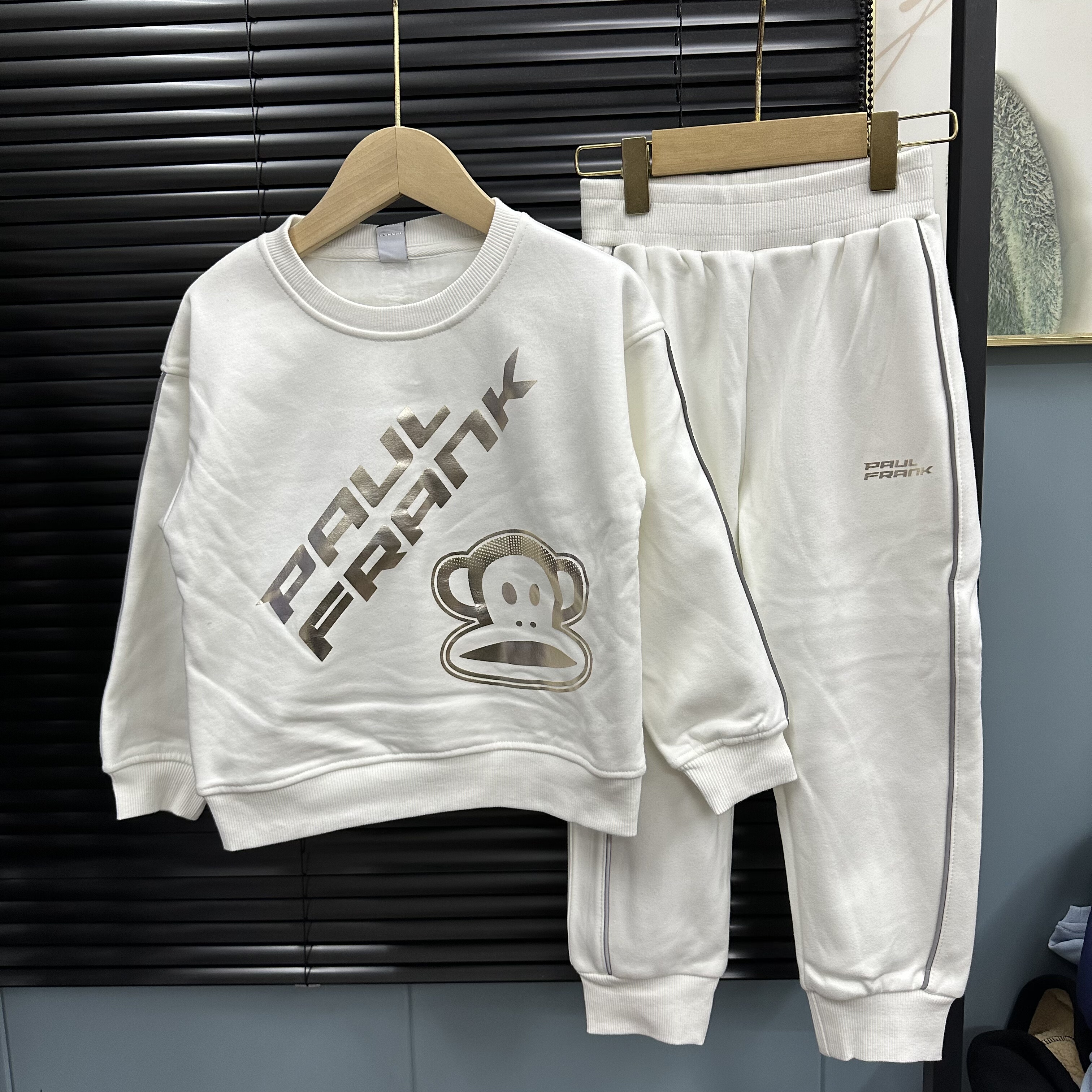 110-150儿童冬款加绒运动套装卫衣卫裤烫金印花时尚洋气保暖舒适